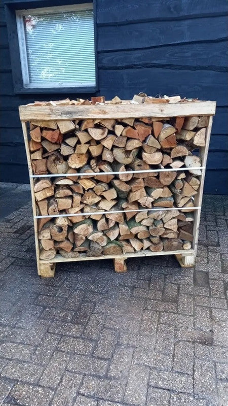 Brennholz-Mix | 4 Mini-Paletten | 1,20 RM | Kammergetrocknet | Scheitlänge 25 cm